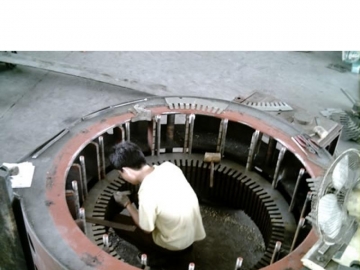 高壓電機(jī)定子線圈發(fā)生內(nèi)、外腐蝕的原因